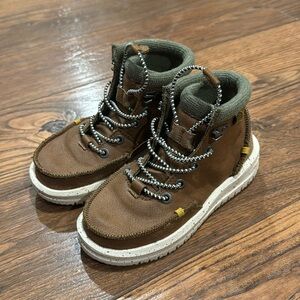 Hey Dude Boots toddler size 11 NWOT